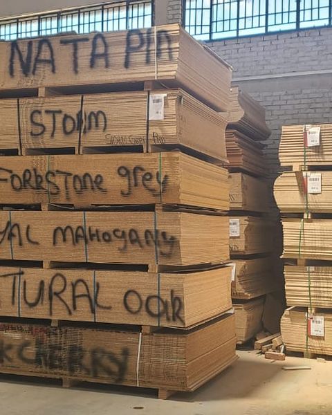 Board stock in the Harry Boards Sales warehouse (16)