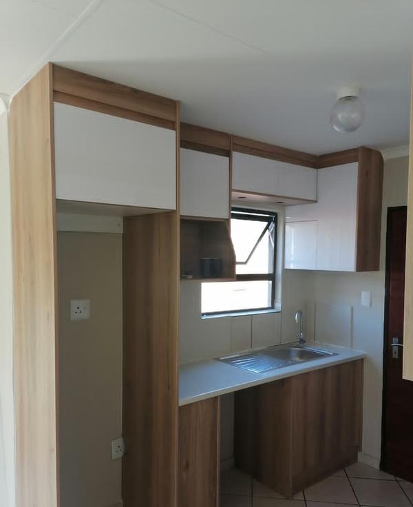 Fitted kitchen by Harry Boards Sales, project 9
